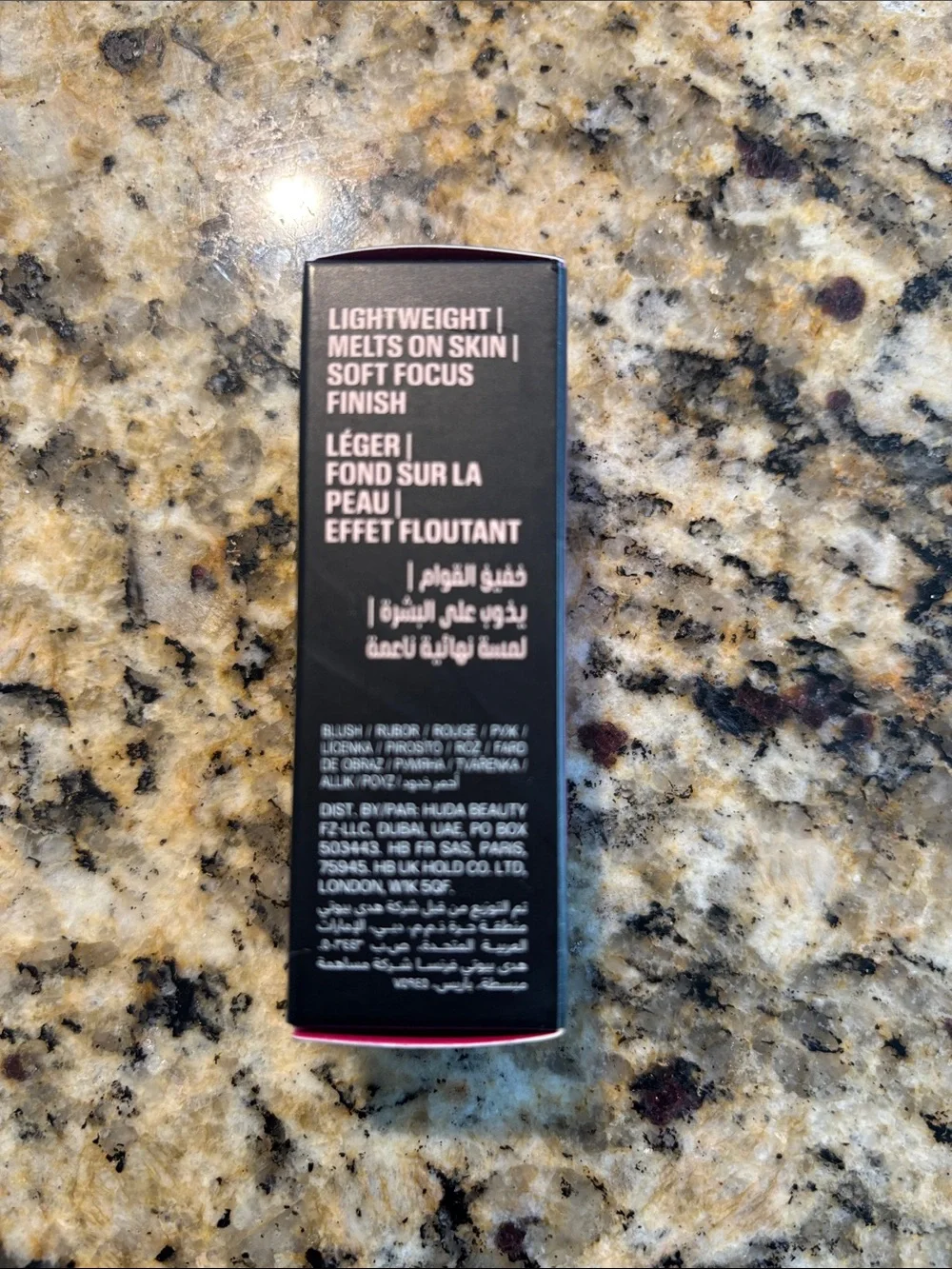 HUDA BEAUTY Blush Filter Liquid Blush - Bright Pink